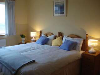 Отели типа «постель и завтрак» Tullaleagan Guesthouse Утерард Двухместный номер Делюкс с 1 кроватью или 2 отдельными кроватями и видом на озеро-3