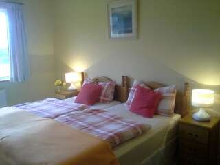 Отели типа «постель и завтрак» Tullaleagan Guesthouse Утерард Двухместный номер Делюкс с 1 кроватью или 2 отдельными кроватями и видом на озеро-5